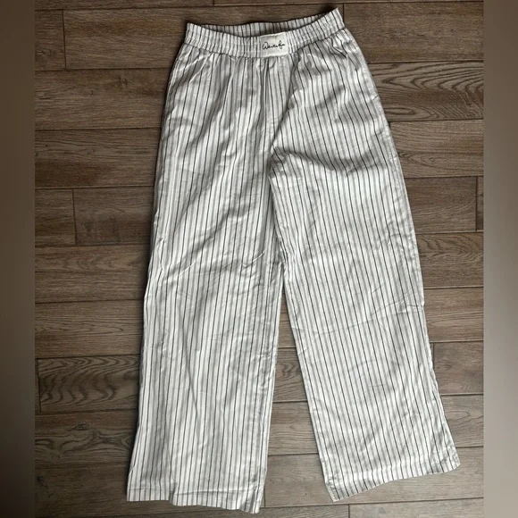 White Fox Boutique Walking Out Striped Pants White Size Small - Picture 11 of 11